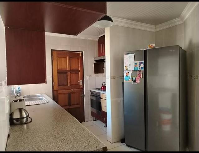 3 BEDROOM PROPERTY TO RENT IN SESHEGO G